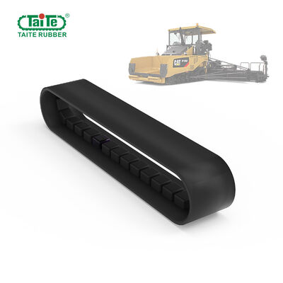 Ein guter Preis. Dauerhafter CAT-Asphalt-Straßenbetoniermaschinen-Gummi spürt weniger Schaden der Bodenoberfläche auf Online